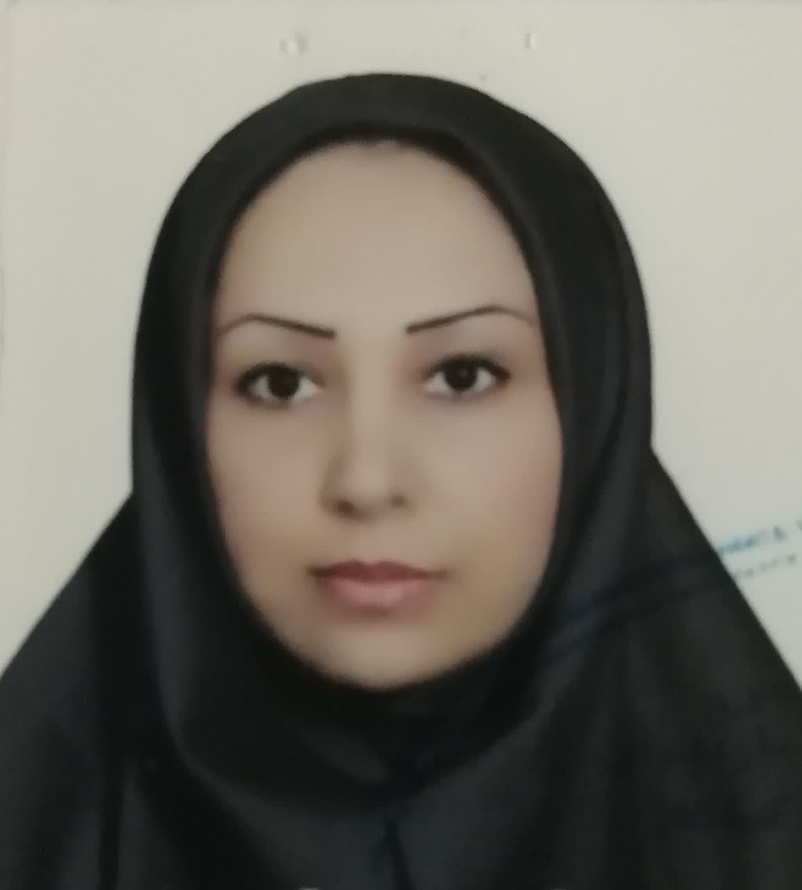 زهره اکبریان